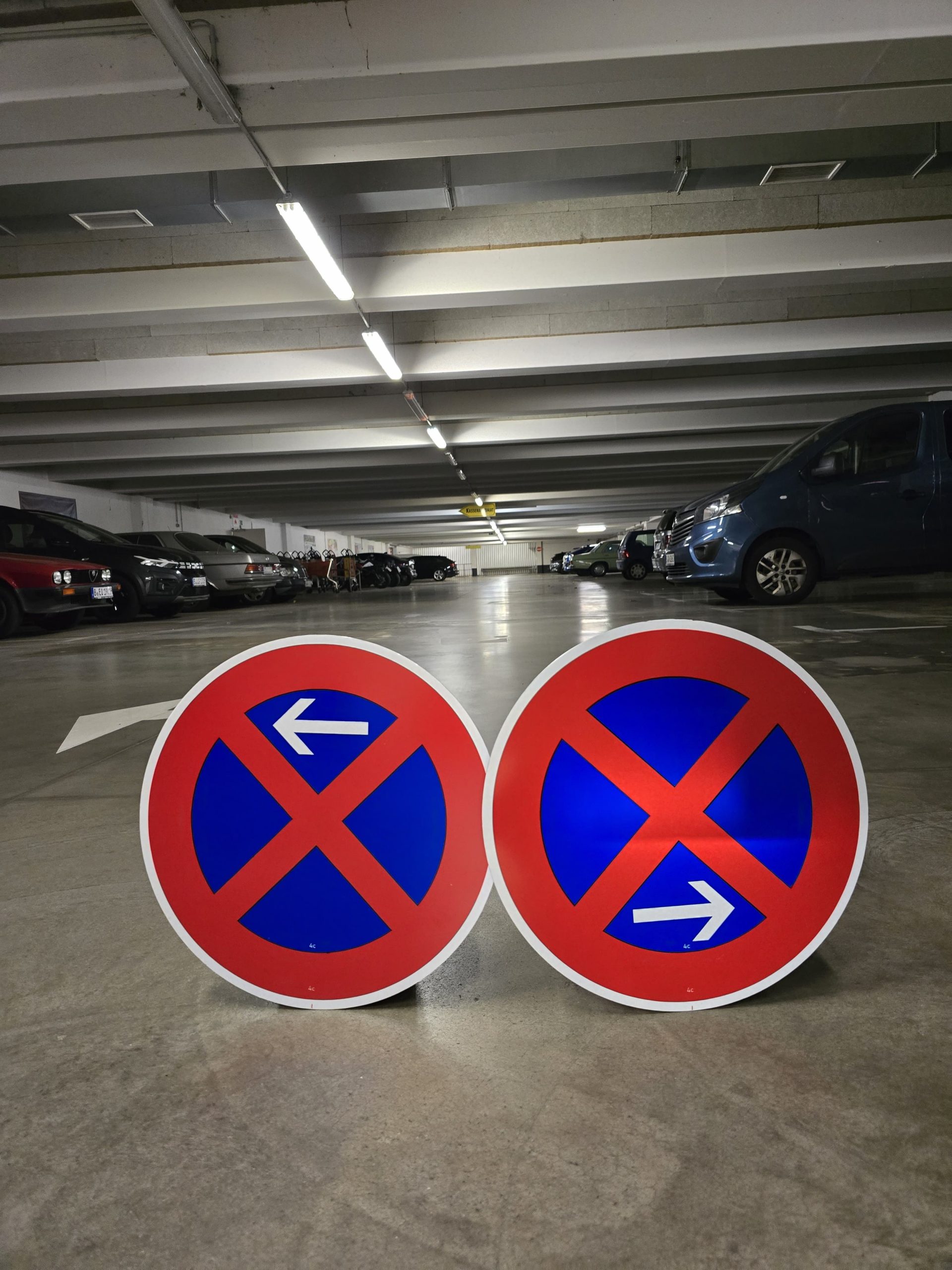 Halteverbotsschilder